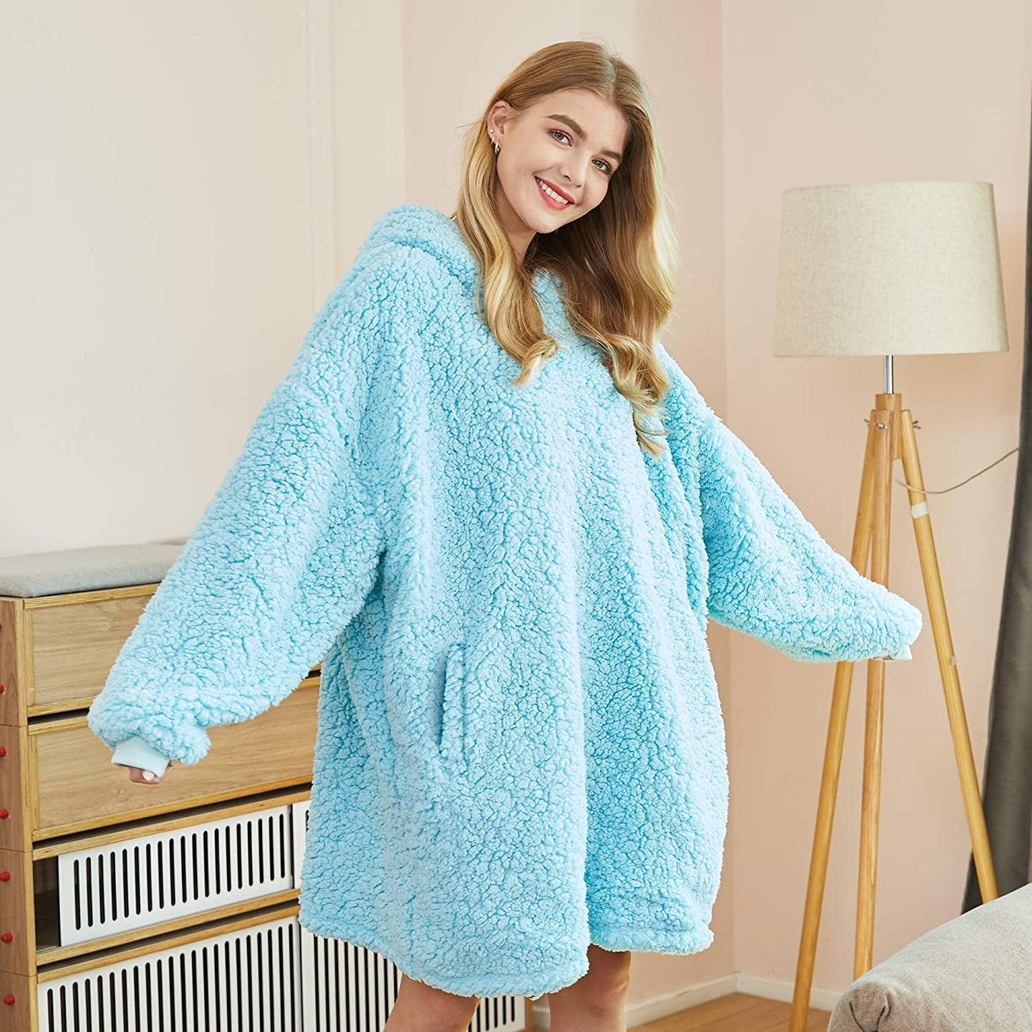 Felicigeely Blanket Sweatshirt,Oversized Fleecehug Hoodie Wearable Blanket,Soft Warm Comfortable Giant Front Pocket for Adults Men Women Teens Friends